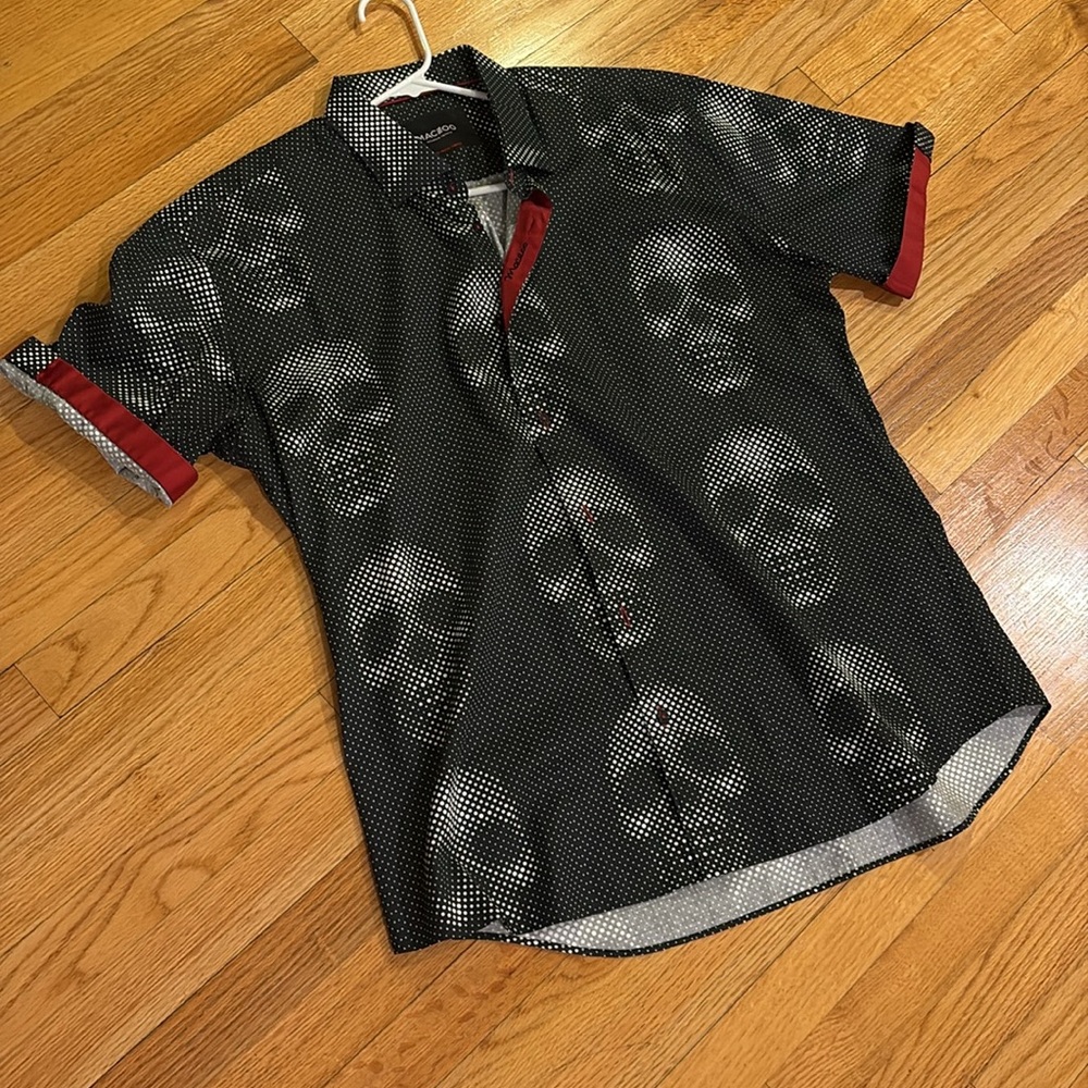 ✨🥀MACEOO 6/2XL 🥀✨
🥀✨Men's Black Skull Print Shirt✨🥀